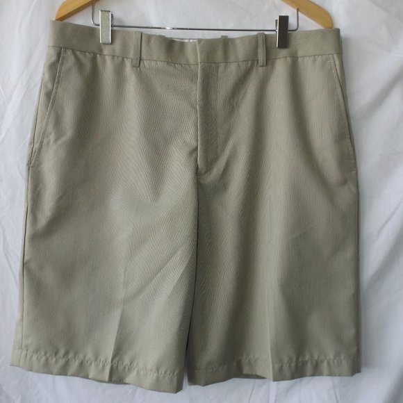 Walter Hagen Golf Shorts Khaki with Pin Stripe Pattern, Size 36, EUC! - Picture 1 of 9